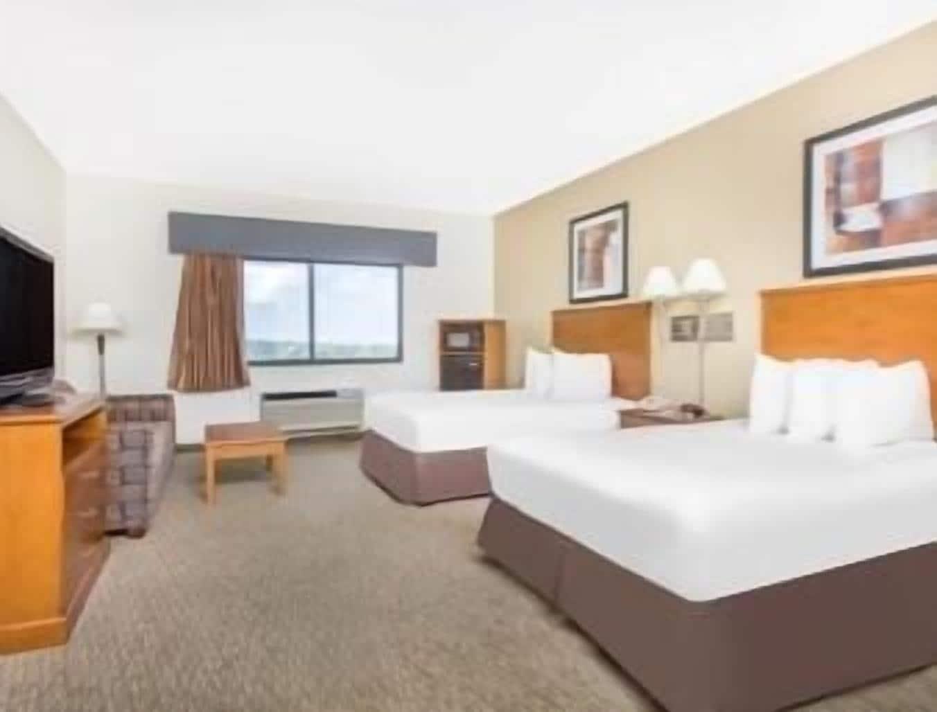 Days Inn By Wyndham Phenix City Near Fort Moore Exteriör bild