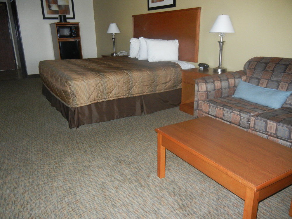 Days Inn By Wyndham Phenix City Near Fort Moore Exteriör bild